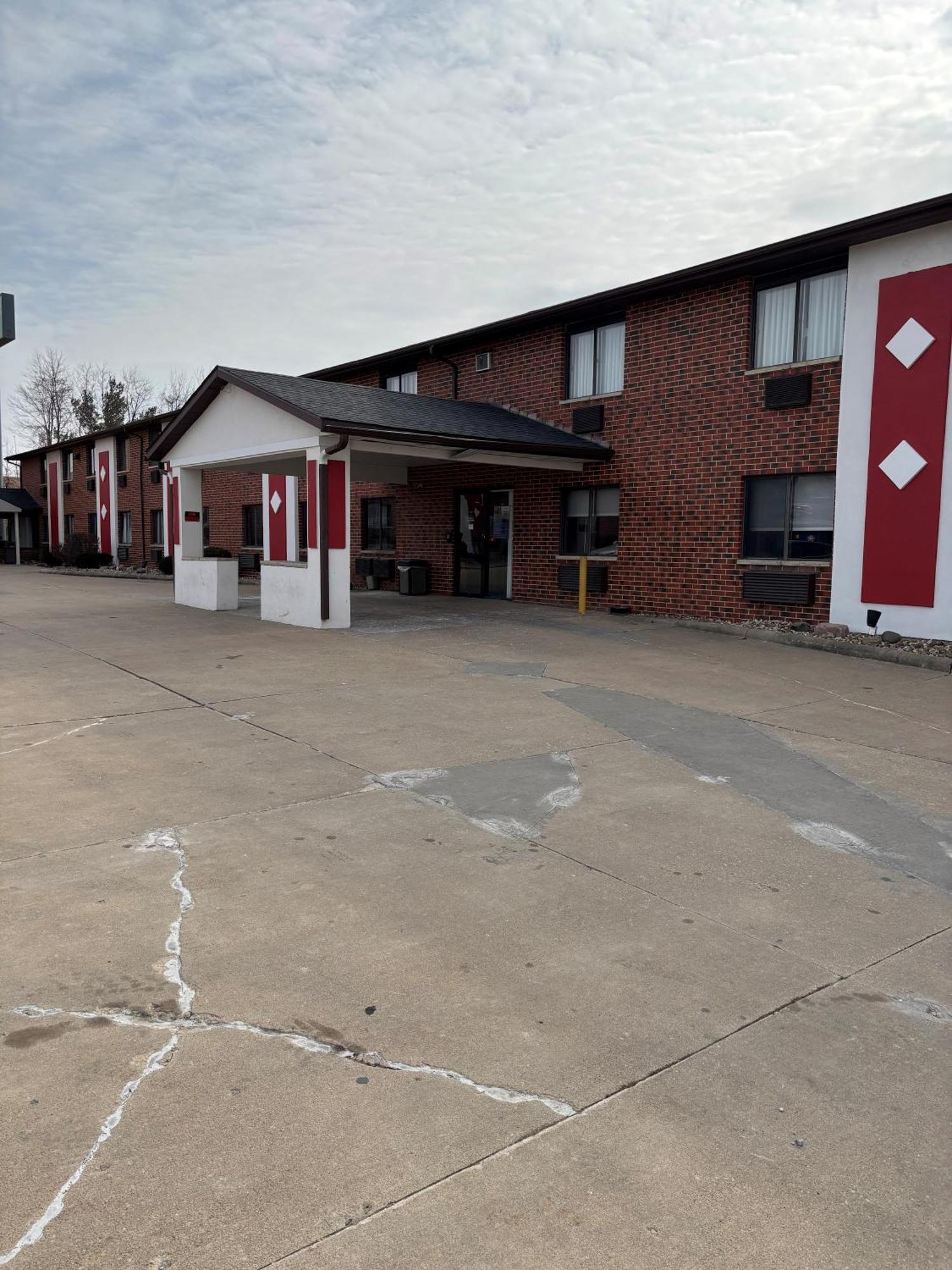 Ramada By Wyndham South 3*